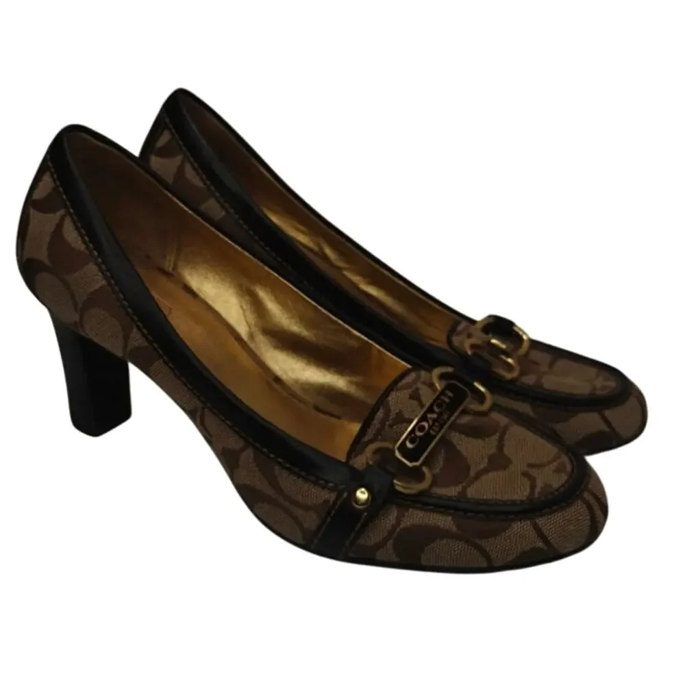 Vintage Coach heeled Loafers sz 8